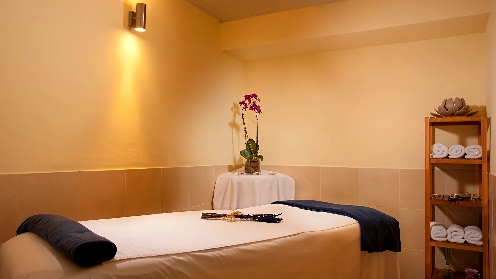 Ona Marinas De Nerja Spa Resort Apartmanhotel