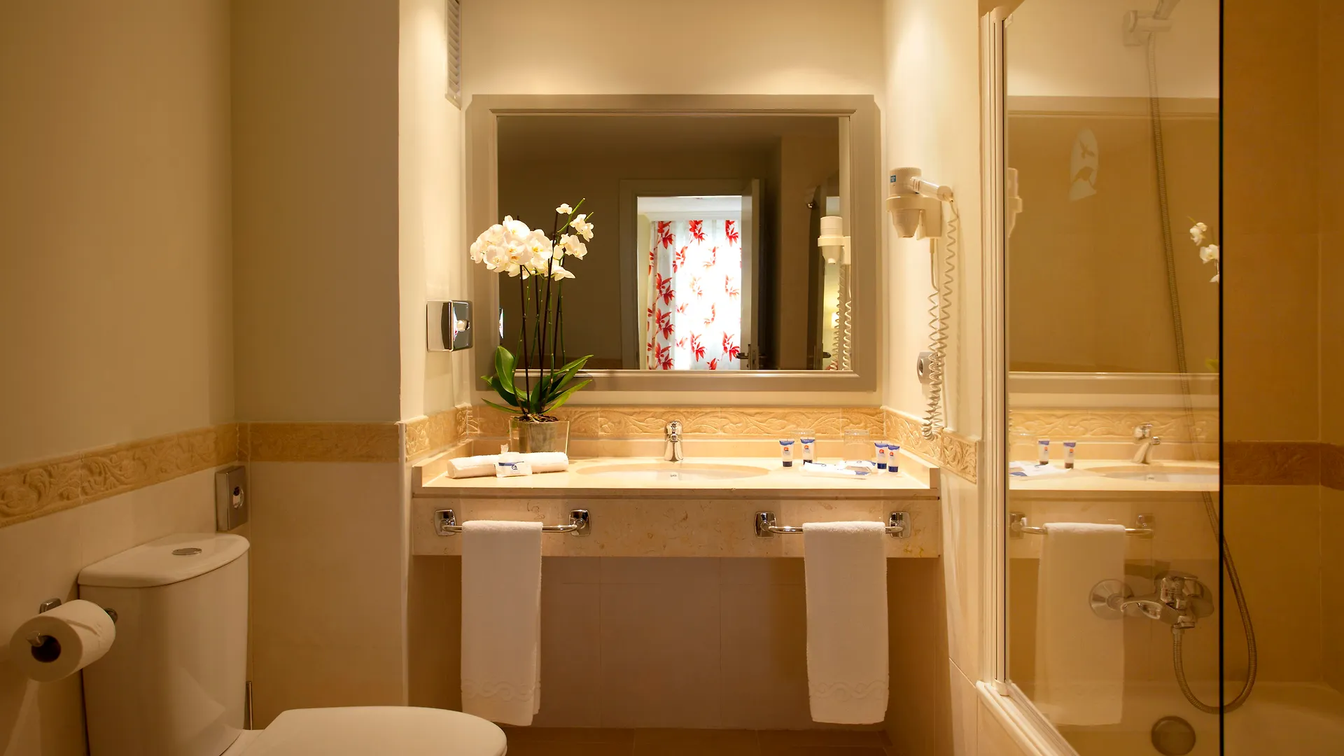 Aparthotel Ona Marinas De Nerja Spa Resort