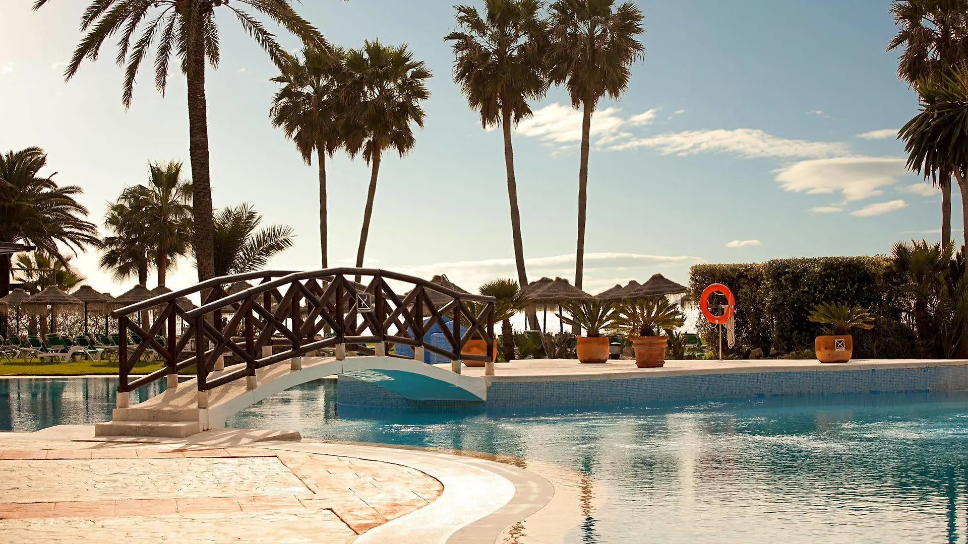 **** Apartmanhotel Ona Marinas De Nerja Spa Resort Spanyolország